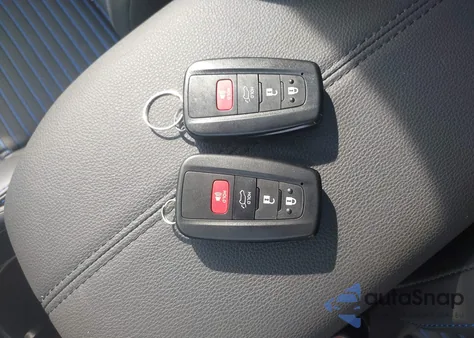 2024 Toyota Rav4 Hybrid Xse z USA, uszkodzony, nr VIN JTME6RFV8RJ057839